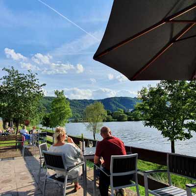 Weingut Hallenbach Weinlounge